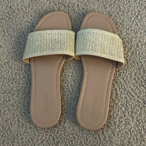 NWOT Old Navy Raffia Slide Sandals
